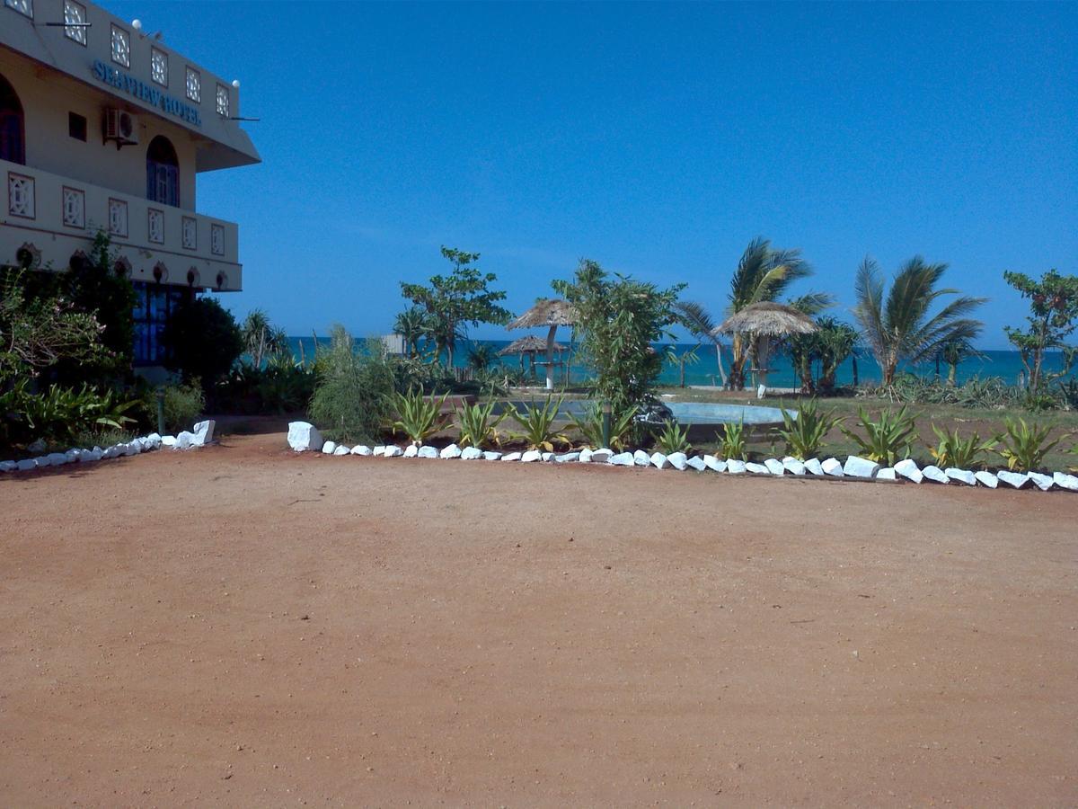 ซีวิว บีช โฮเต็ล Hotel นิลาเวลี ภายนอก รูปภาพ