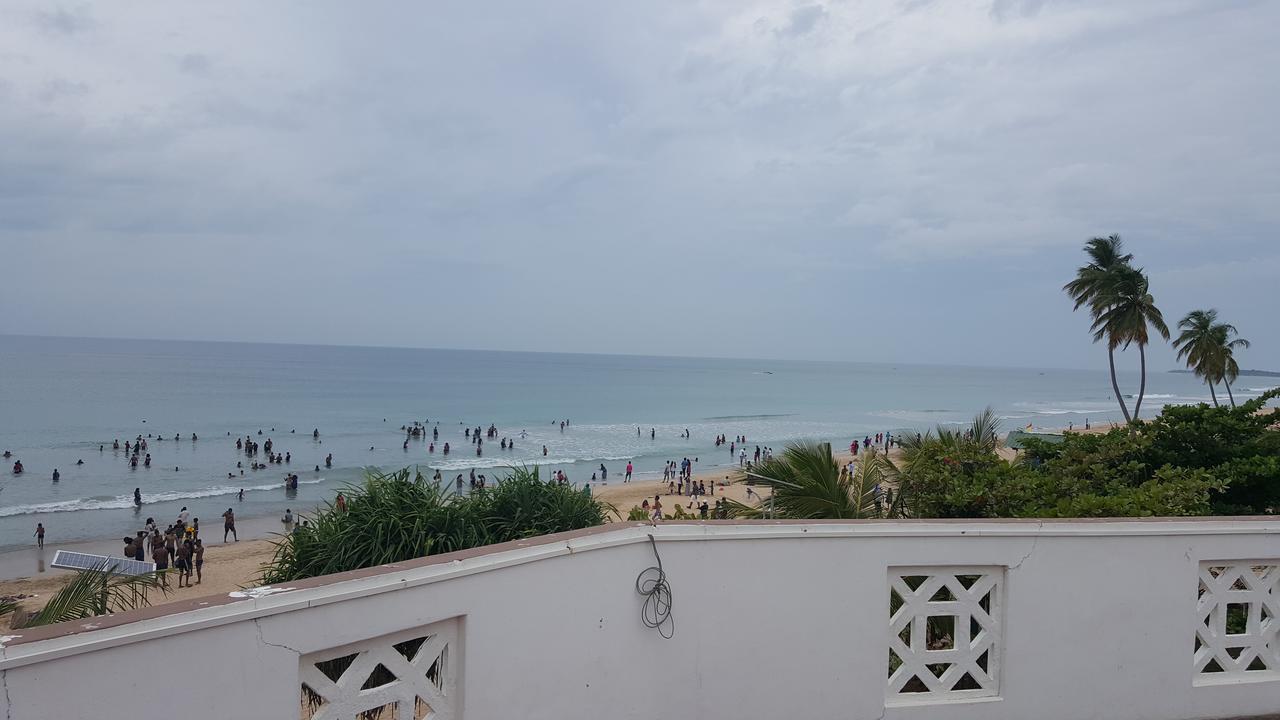 ซีวิว บีช โฮเต็ล Hotel นิลาเวลี ภายนอก รูปภาพ