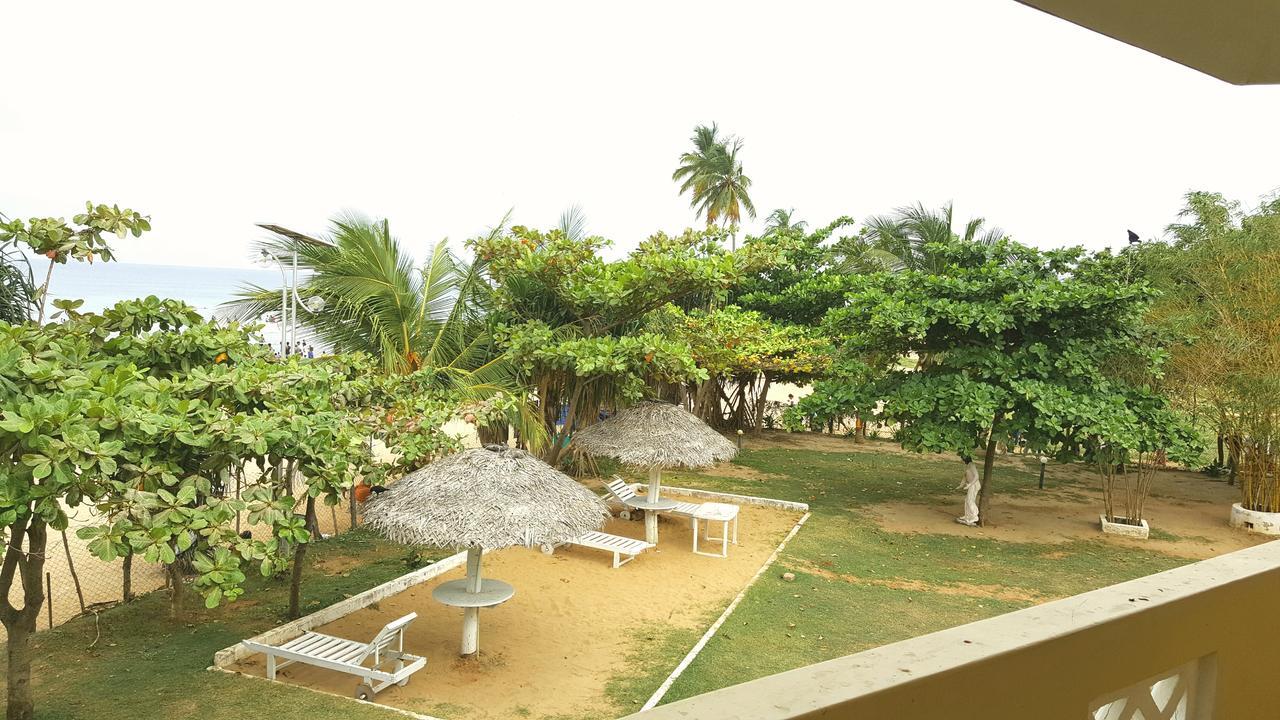 ซีวิว บีช โฮเต็ล Hotel นิลาเวลี ภายนอก รูปภาพ